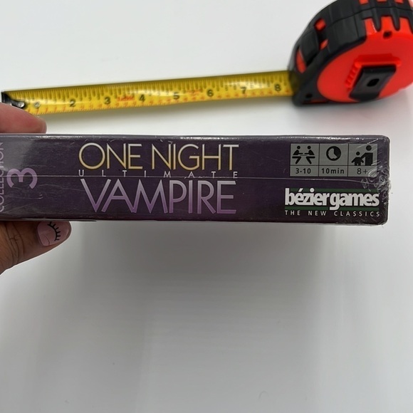 One Night Ultimate Vampire – Scary Fun Party Game for Kids & Families NWT - Picture 7 of 8